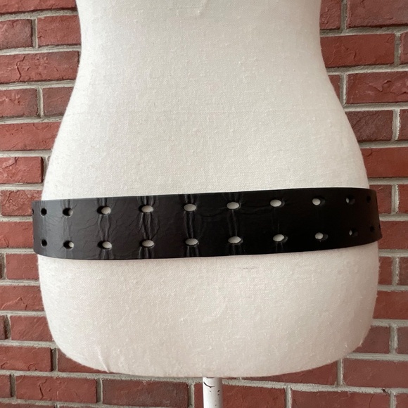 Black Genuine Leather Double Hole Prong Metal Roller Buckle Belt Size 40/100 - Picture 9 of 12